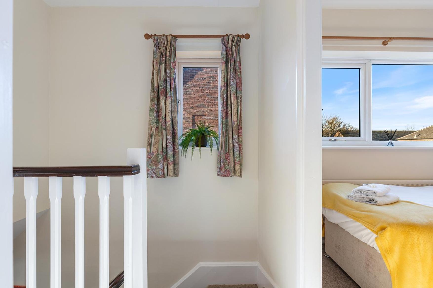 Pass The Keys Central Townhouse With Free Parking York Exterior foto